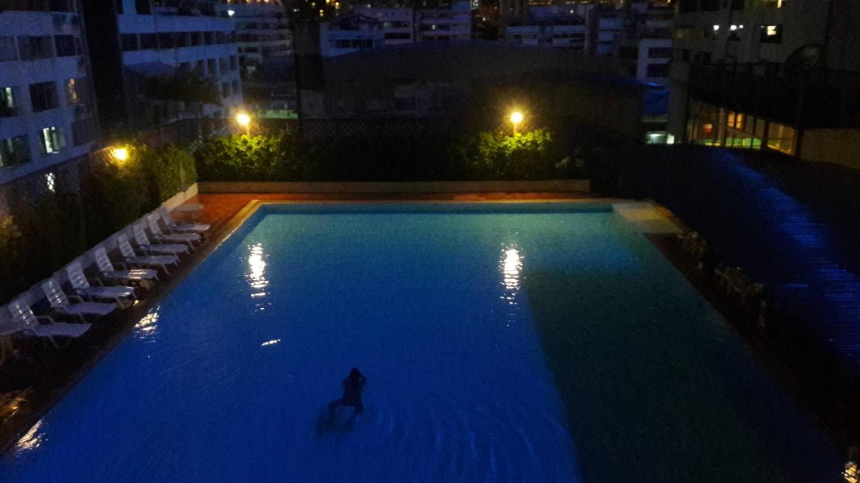 בנגקוק Panoramic City View Room At Silom מראה חיצוני תמונה